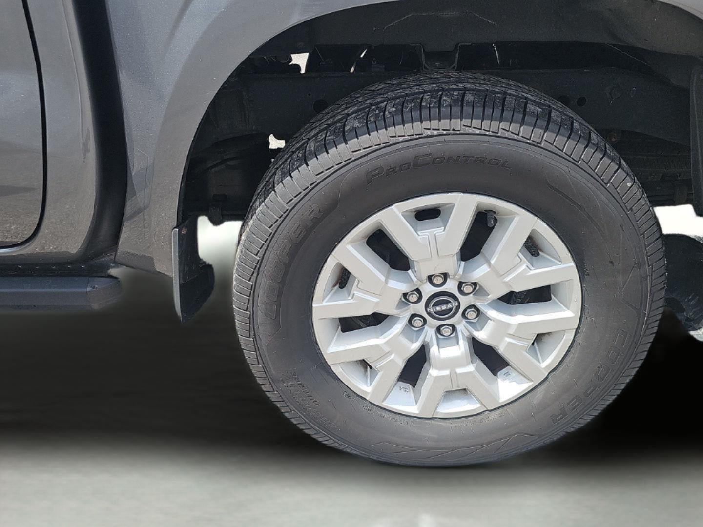 2022 Nissan Frontier Crew Cab SV 4x4