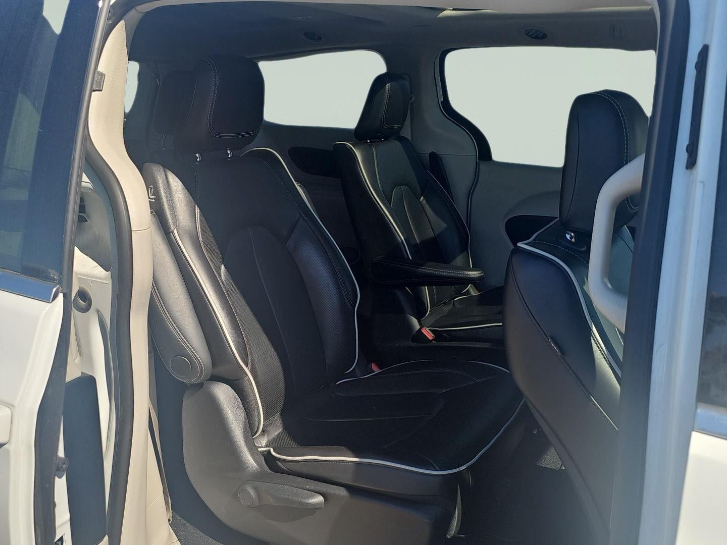 2023 Chrysler Pacifica Hybrid Limited