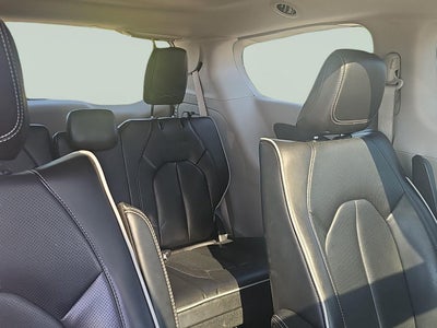 2023 Chrysler Pacifica Hybrid Limited