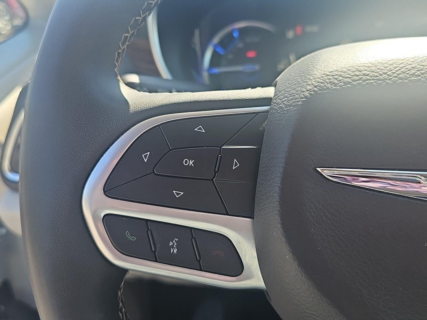 2023 Chrysler Pacifica Hybrid Limited