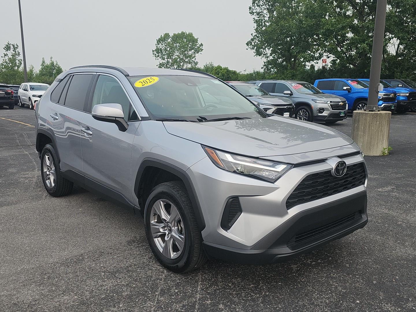 2025 Toyota RAV4 XLE
