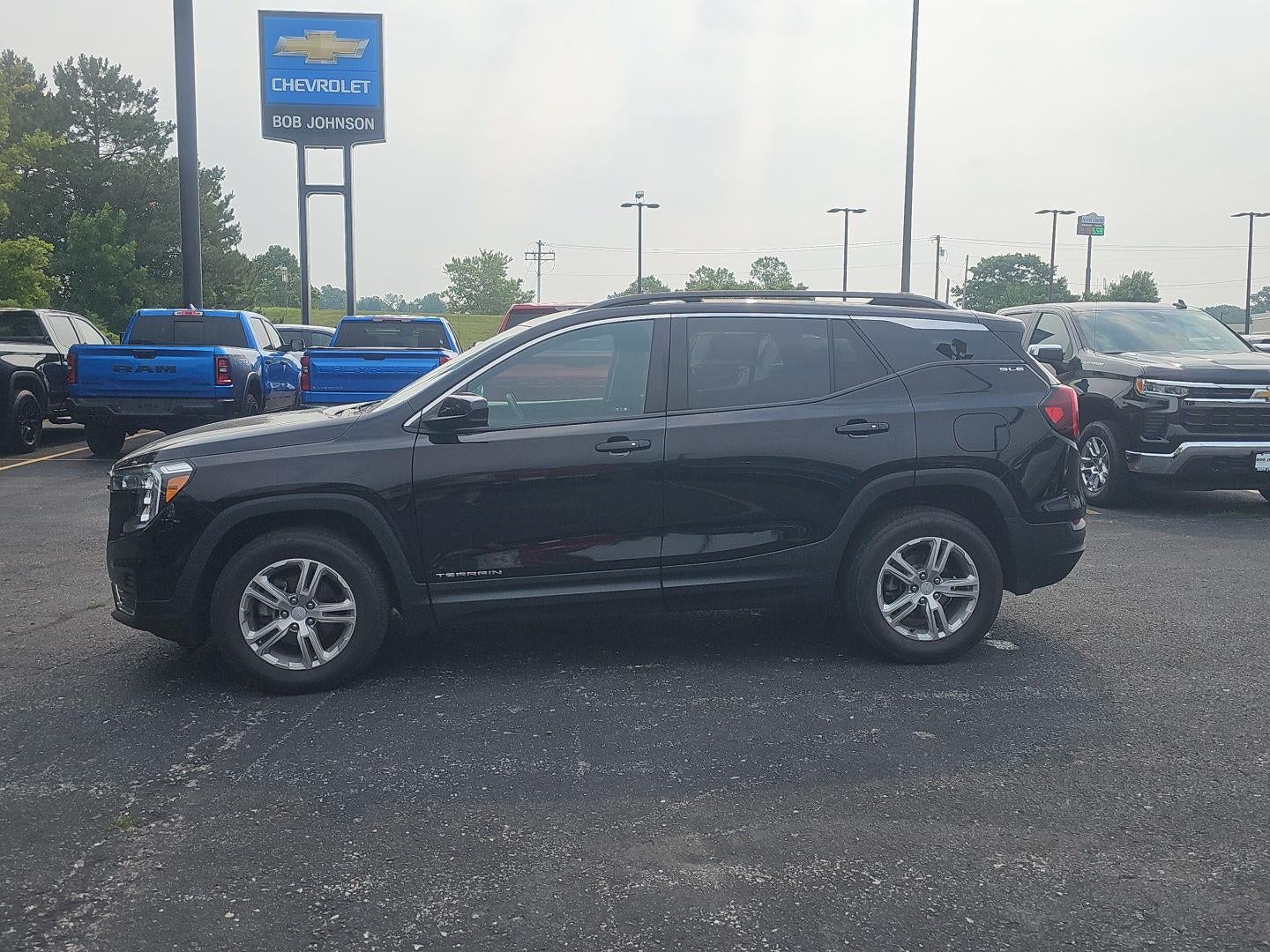 2023 GMC Terrain SLE