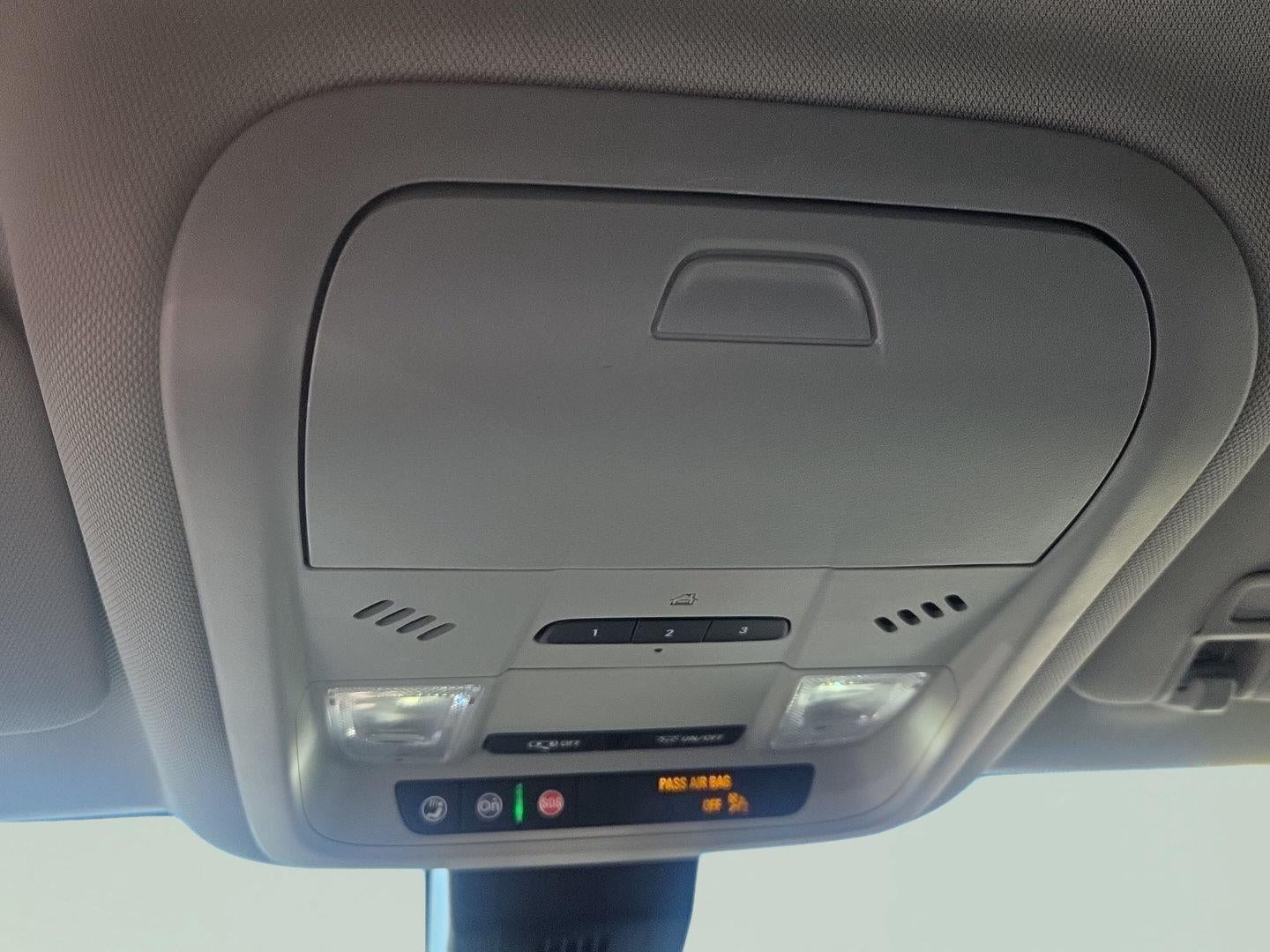 2023 GMC Terrain SLT - Photo 29