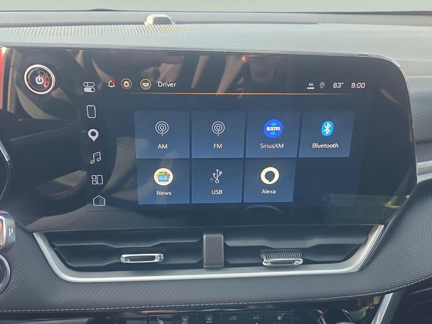 2025 Chevrolet Equinox LT - Photo 21