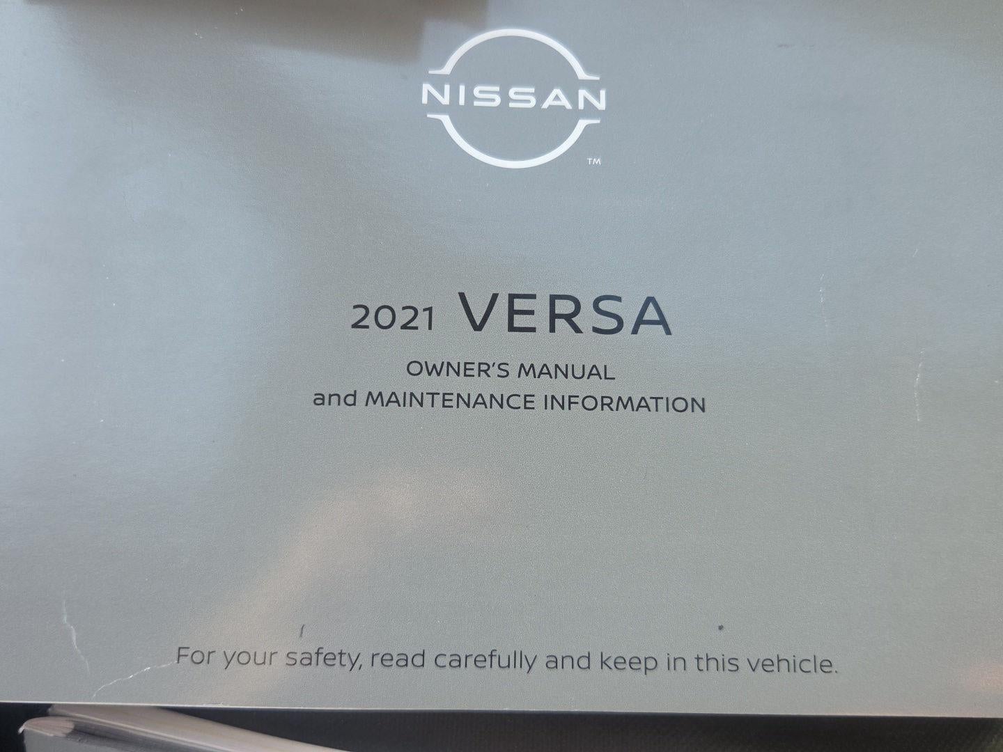 2021 Nissan Versa SV Xtronic CVT
