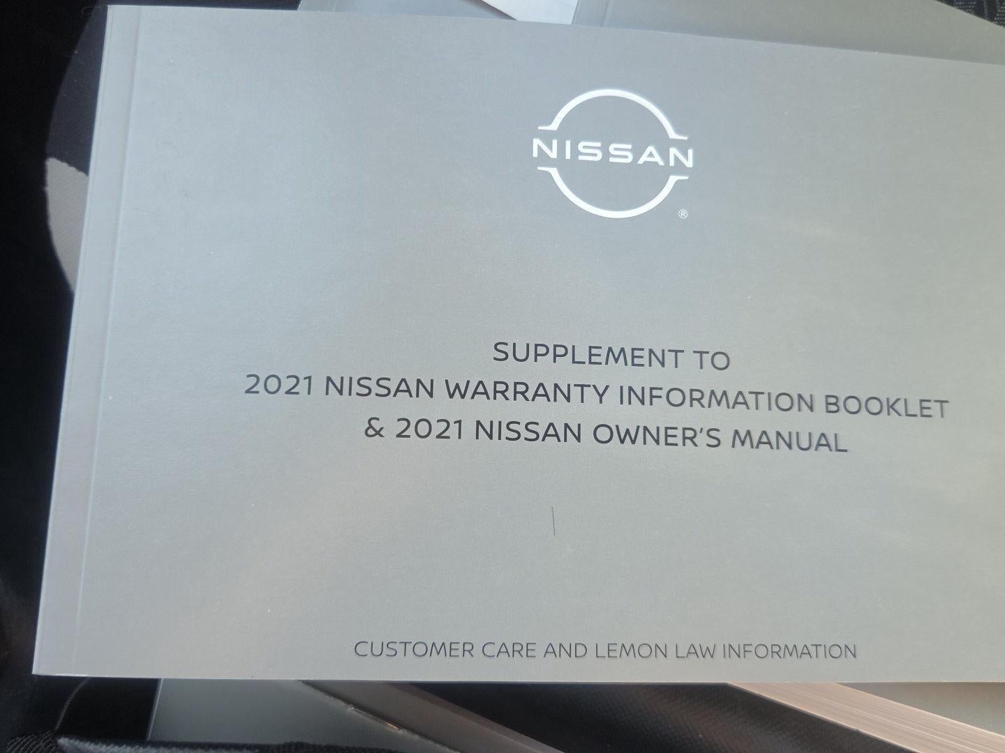 2021 Nissan Versa SV Xtronic CVT