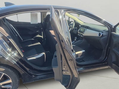 2021 Nissan Versa SV Xtronic CVT