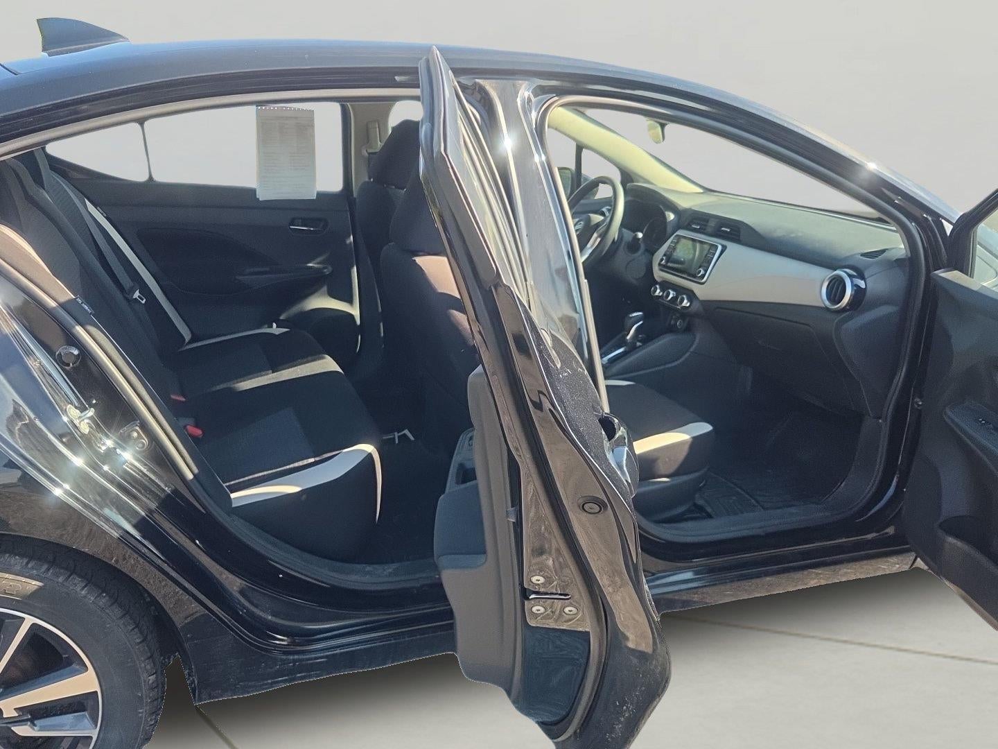 2021 Nissan Versa SV Xtronic CVT