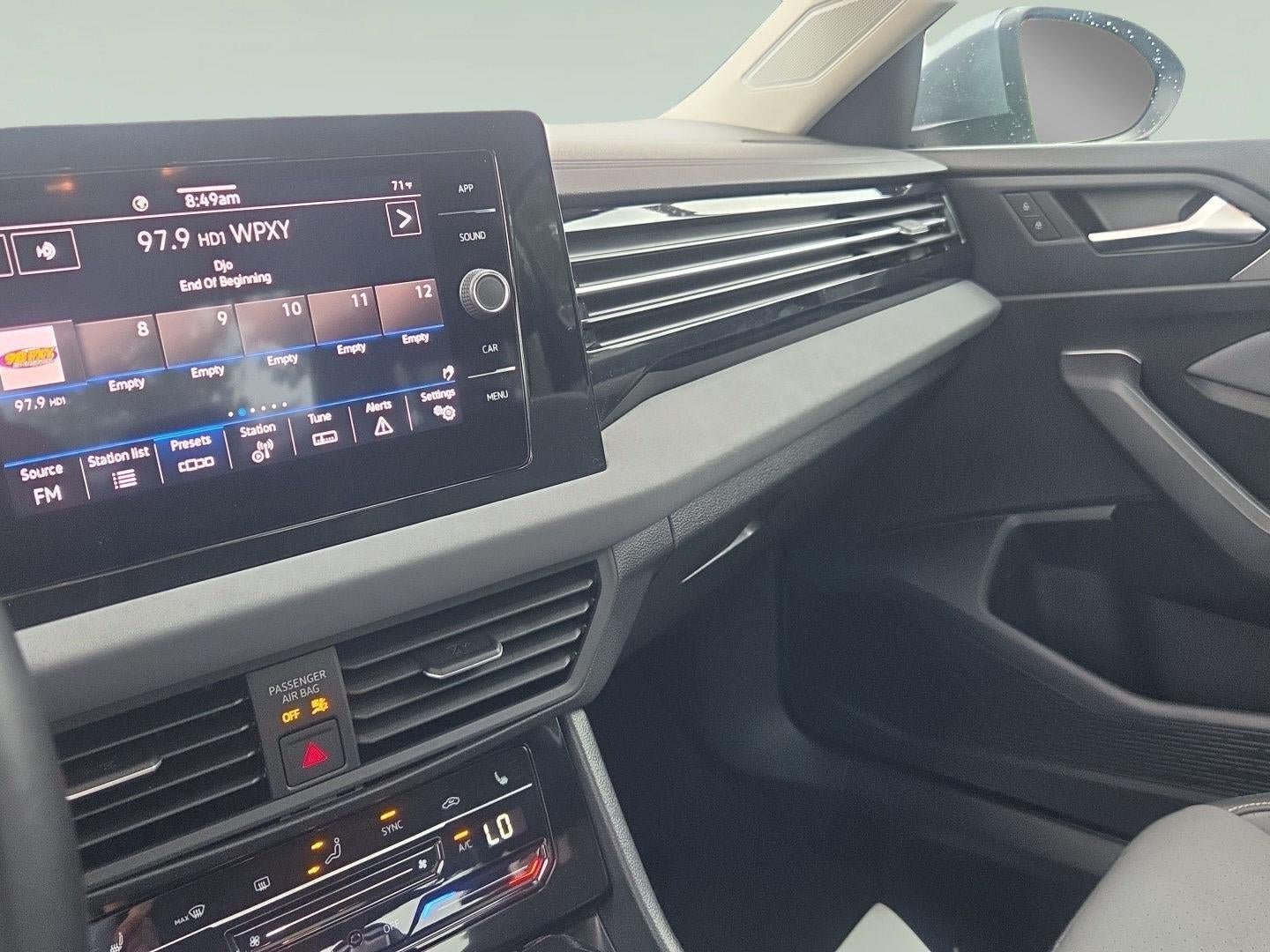 2025 Volkswagen Jetta SE