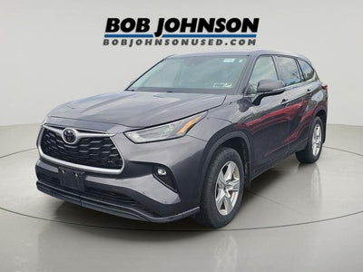 2022 Toyota Highlander LE