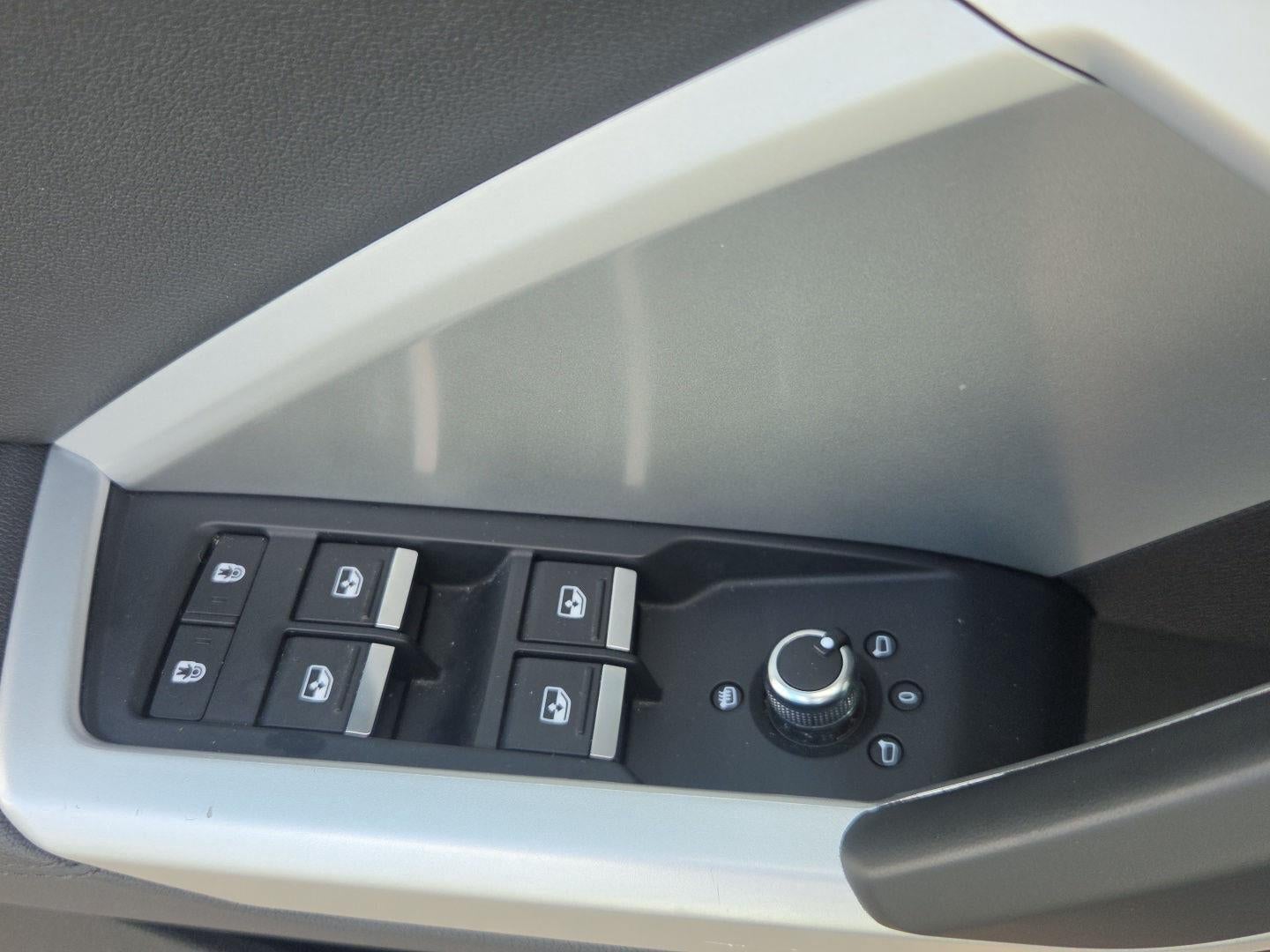 2025 Audi Q3 S Line Premium - Photo 29
