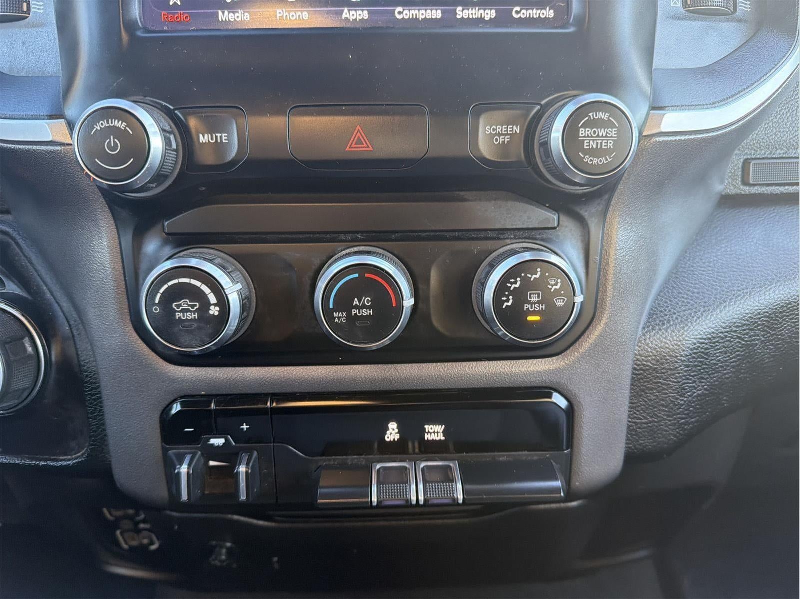 2021 RAM 1500 Big Horn Quad Cab 4x4 6'4" Box