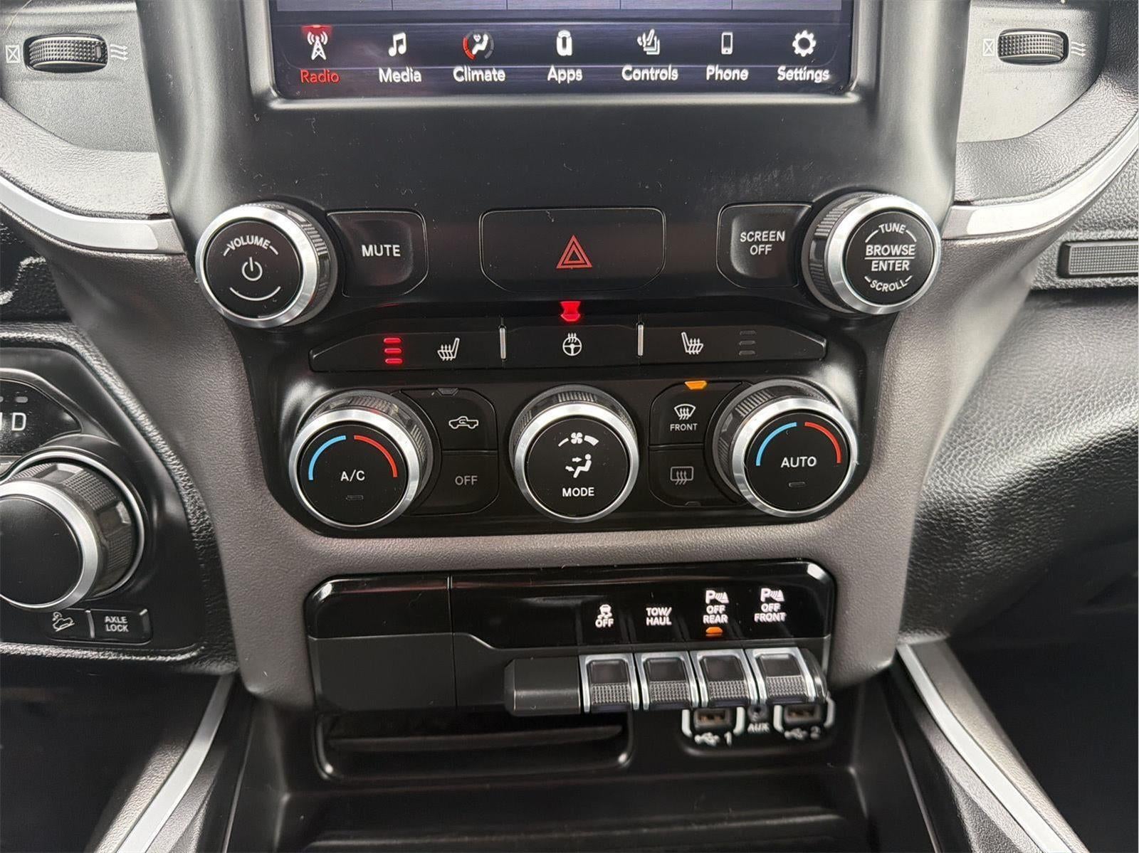 2021 RAM 1500 Big Horn Quad Cab 4x4 6'4" Box