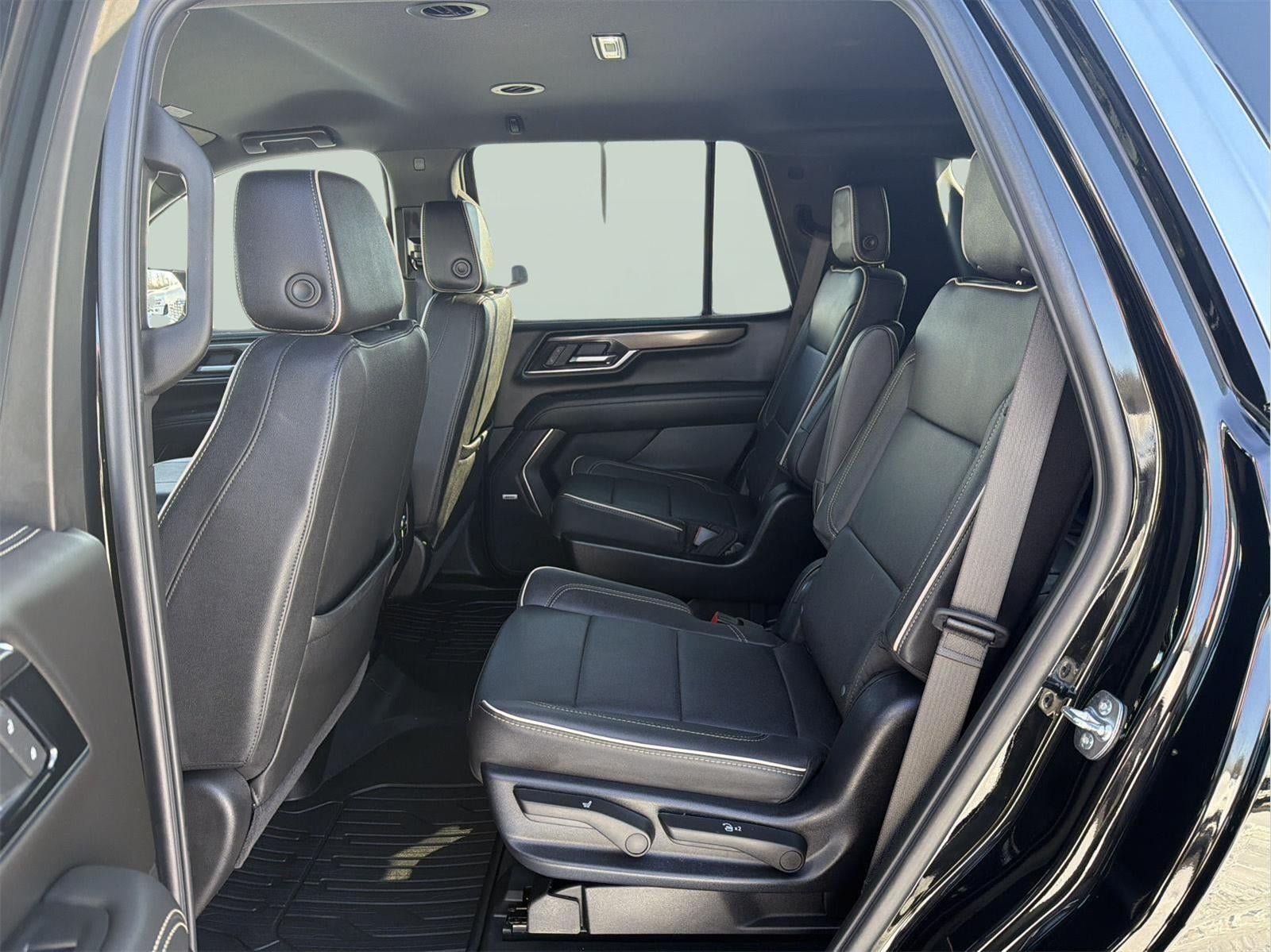 2025 GMC Yukon Elevation