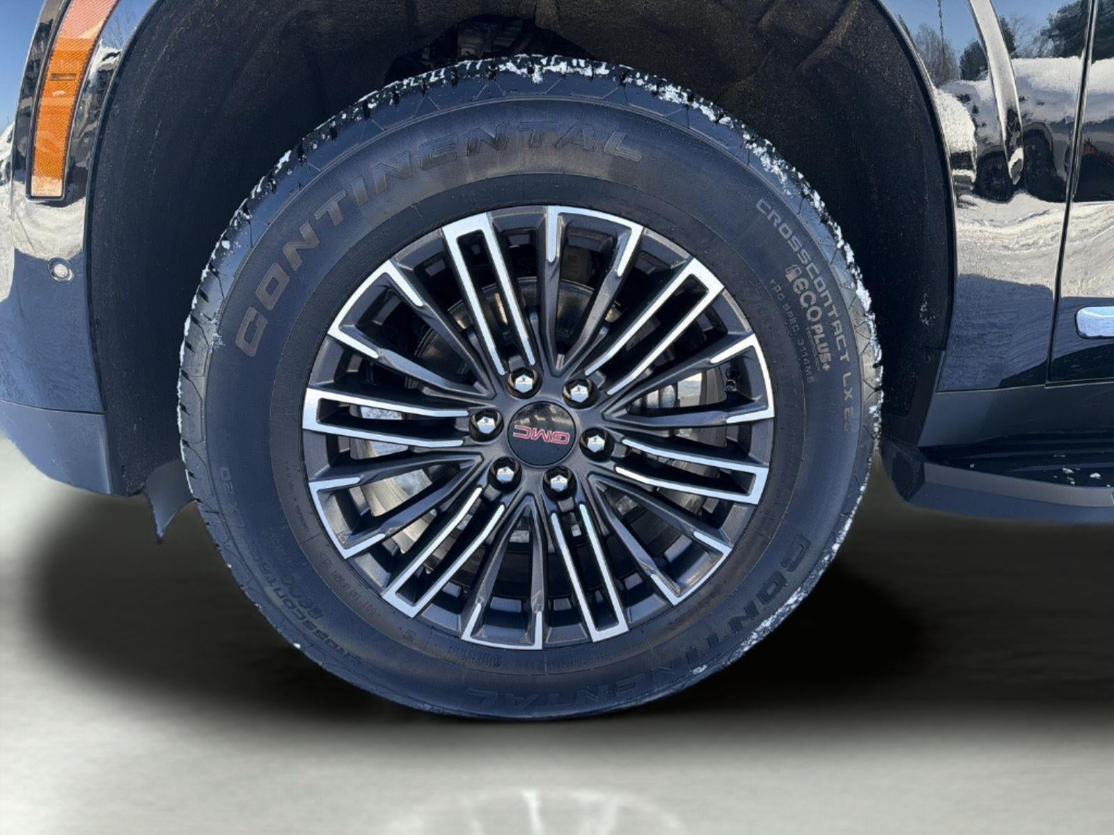 2025 GMC Yukon Elevation