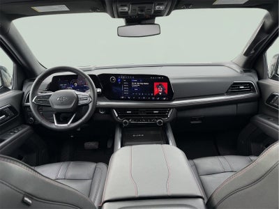 2025 Chevrolet Suburban RST