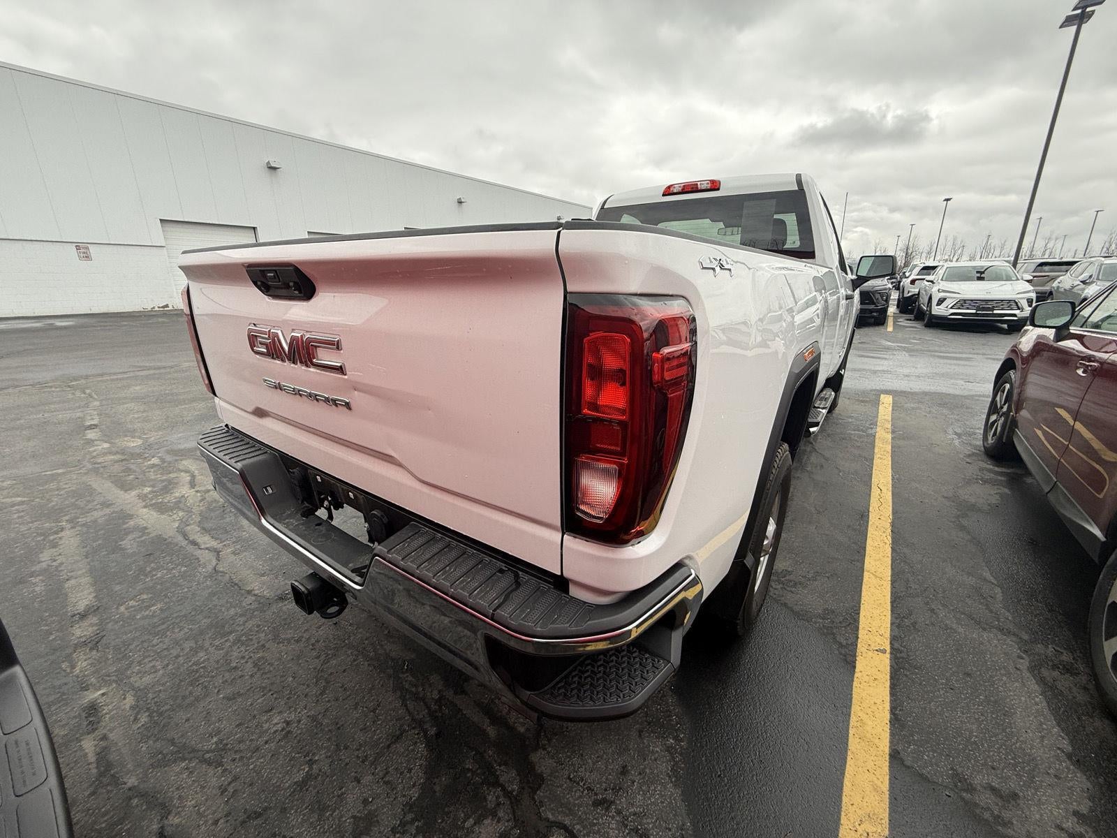 2024 GMC Sierra 2500 HD Pro