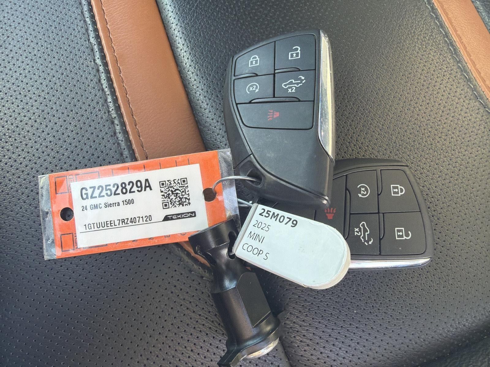 2024 GMC Sierra 1500 AT4