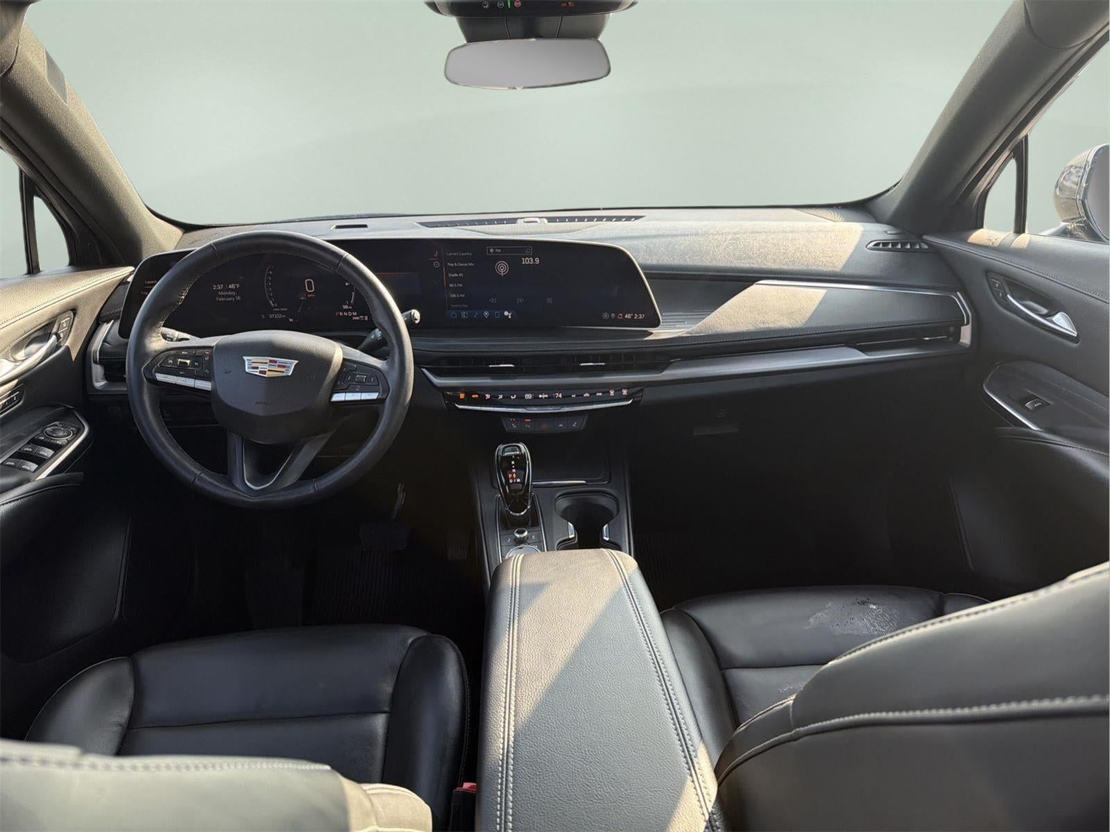 2024 Cadillac XT4 Premium Luxury