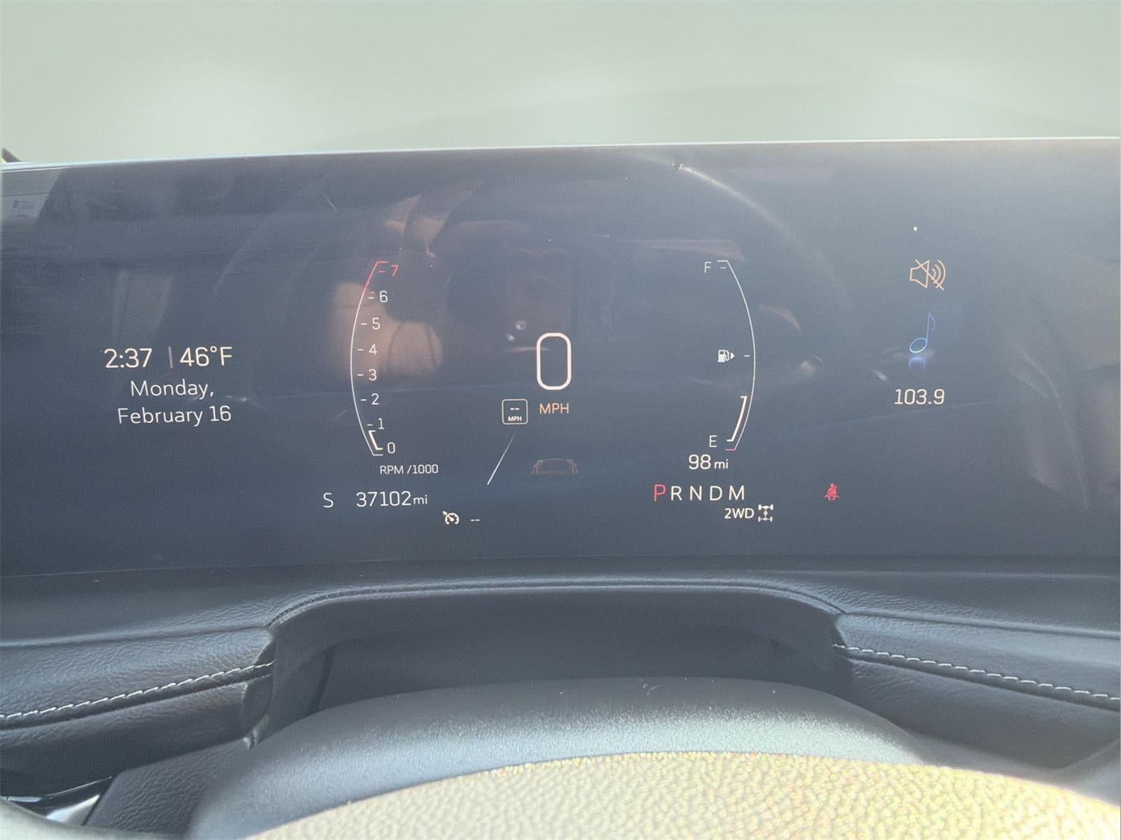 2024 Cadillac XT4 Premium Luxury