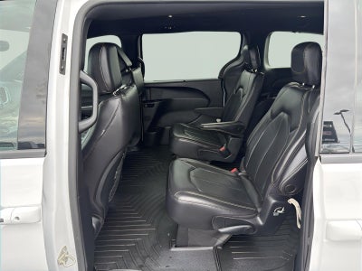 2022 Chrysler Pacifica Touring L AWD