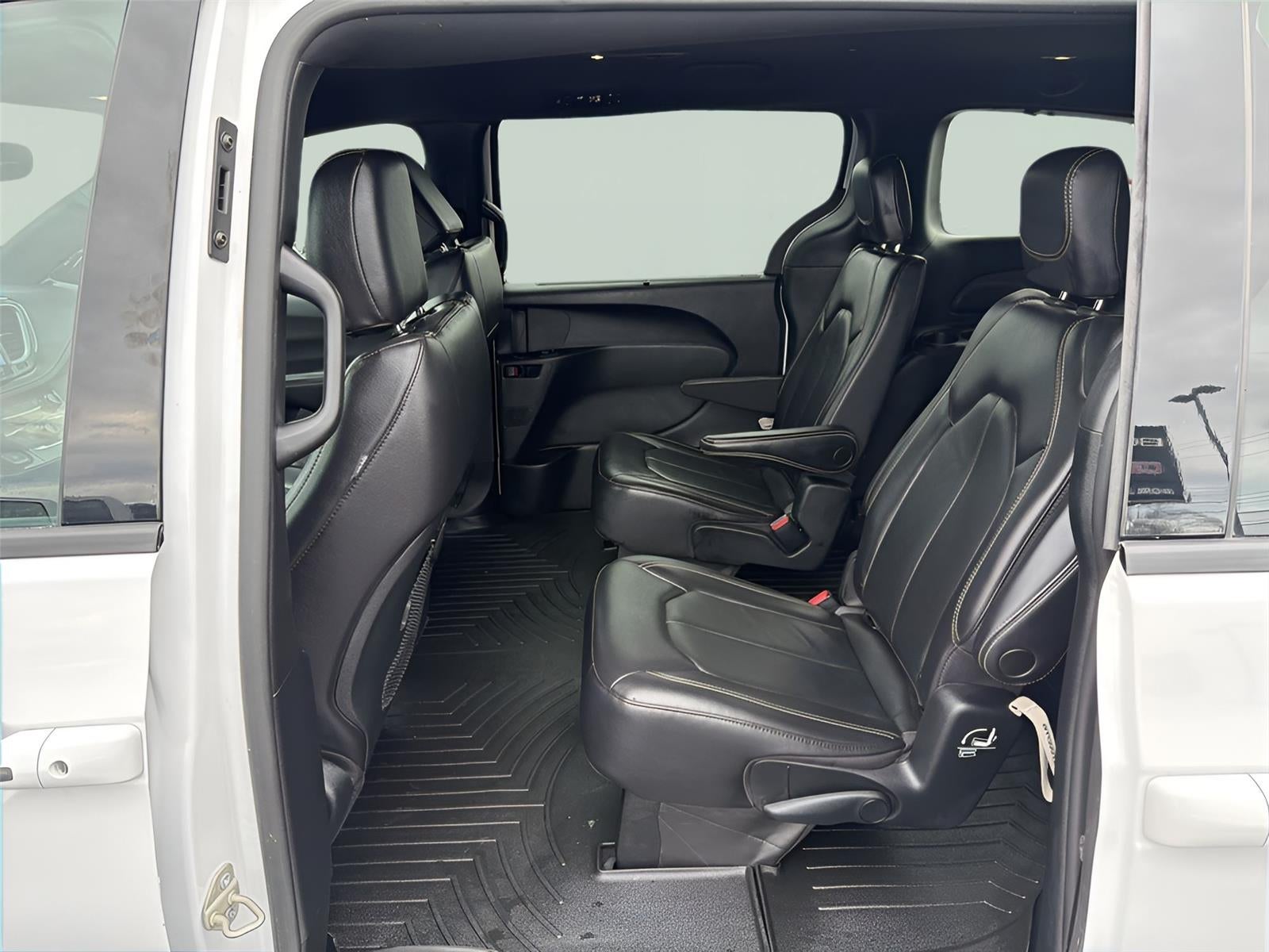 2022 Chrysler Pacifica Touring L AWD