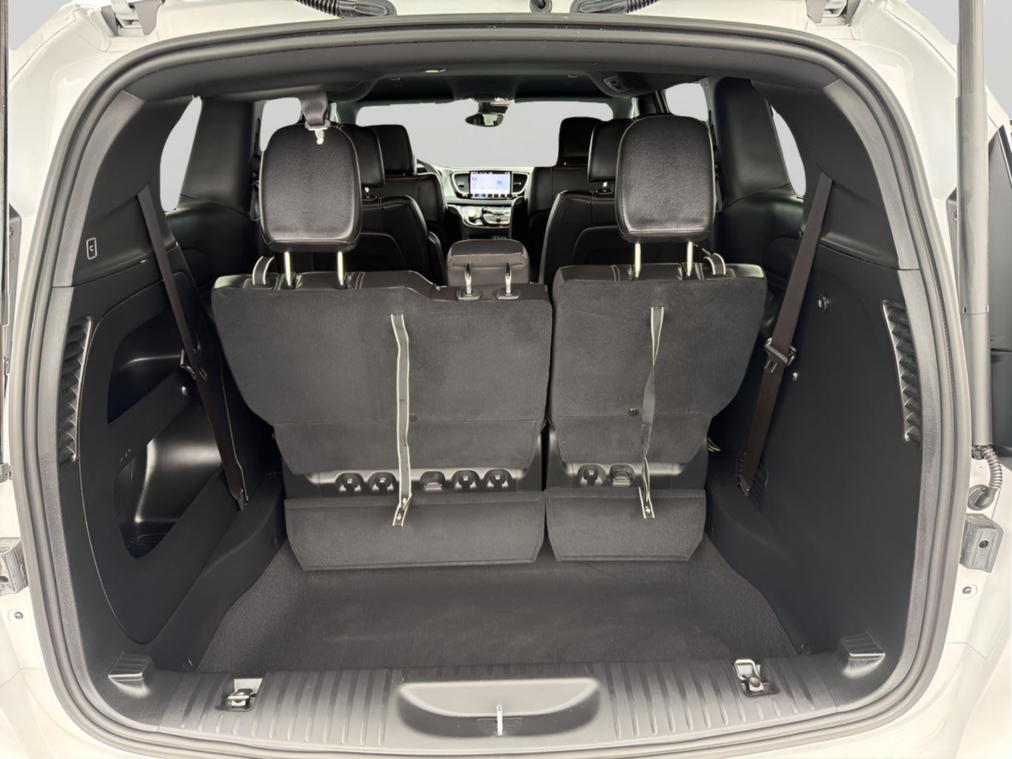 2022 Chrysler Pacifica Touring L AWD