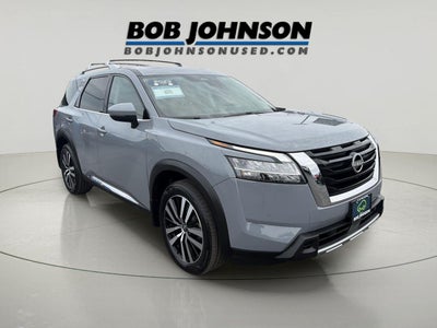 2023 Nissan Pathfinder Platinum 4WD
