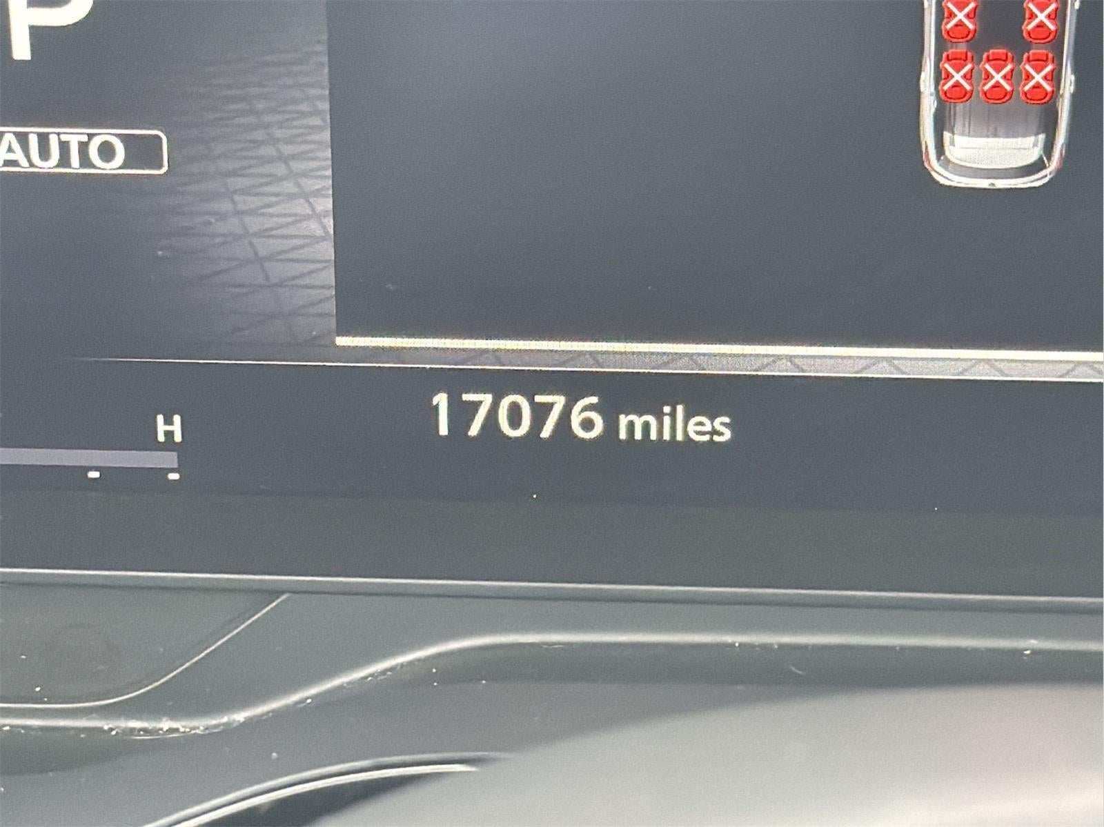 2023 Nissan Pathfinder Platinum 4WD