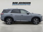2023 Nissan Pathfinder Platinum 4WD