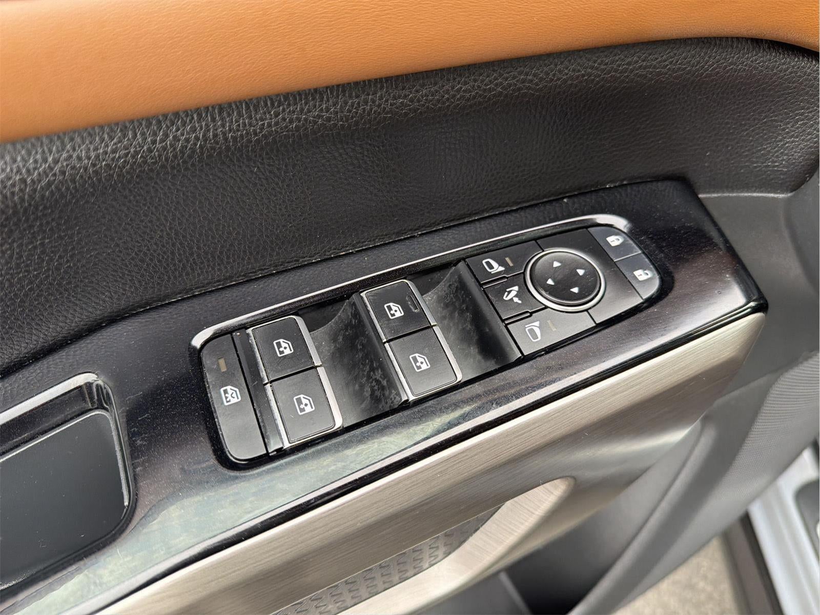 2023 Nissan Pathfinder Platinum 4WD