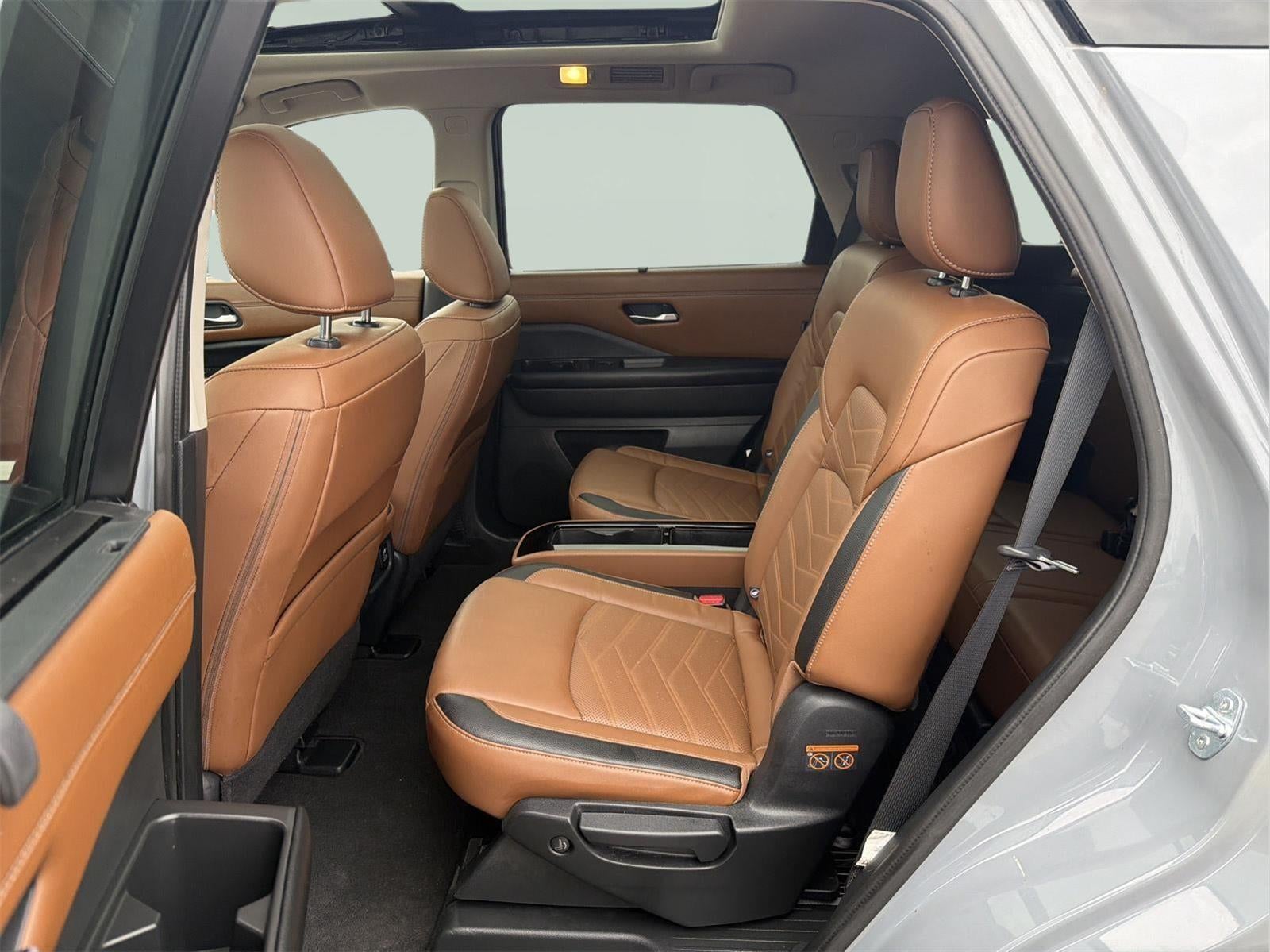 2023 Nissan Pathfinder Platinum 4WD