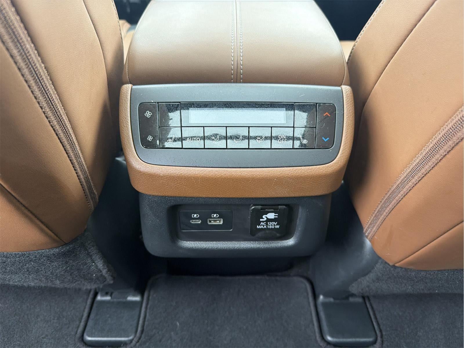 2023 Nissan Pathfinder Platinum 4WD