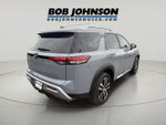 2023 Nissan Pathfinder Platinum 4WD