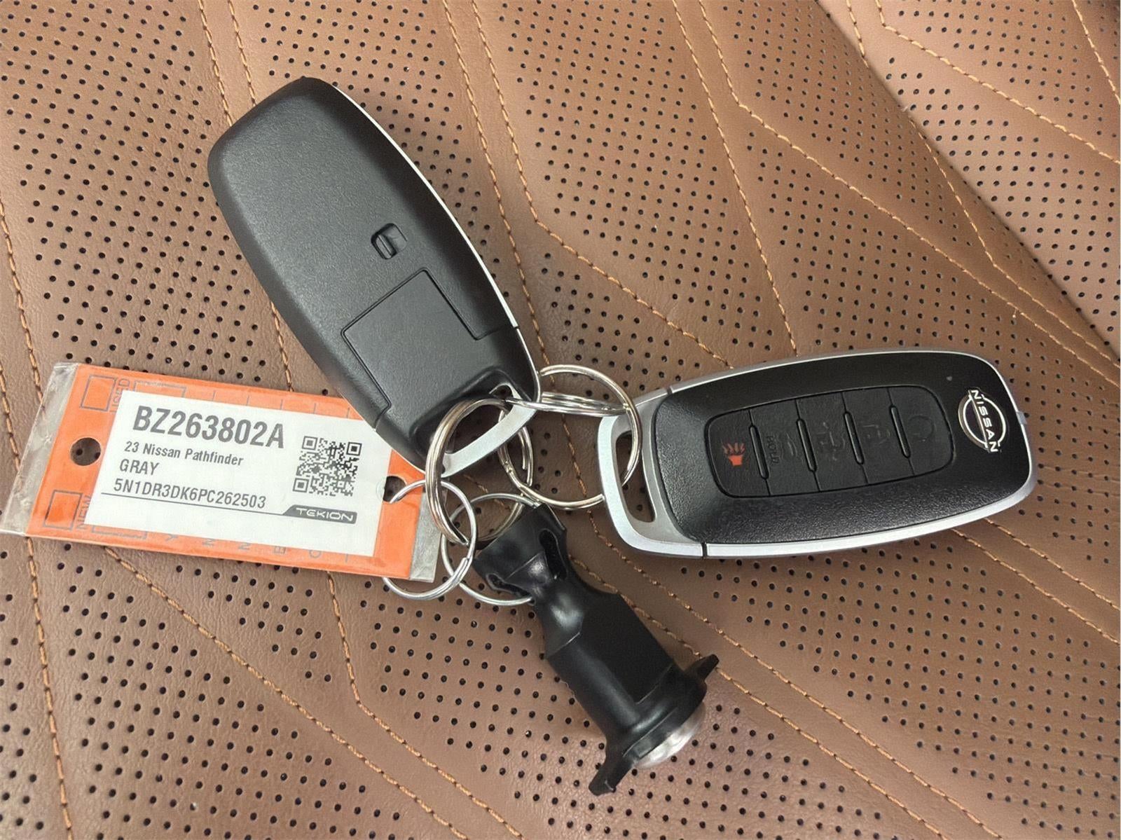 2023 Nissan Pathfinder Platinum 4WD