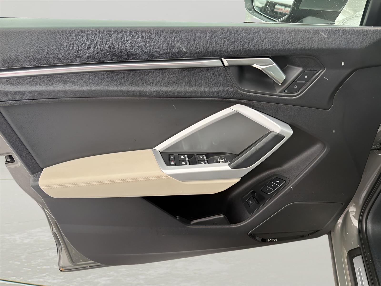 2022 Audi Q3 Premium Plus 45 TFSI S line quattro Tiptronic