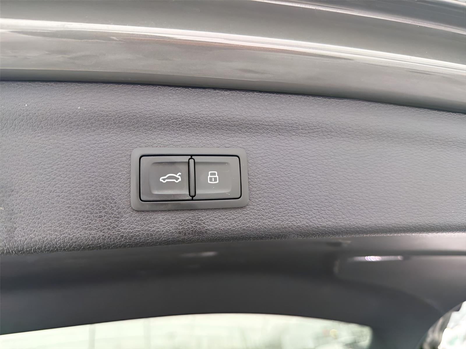 2022 Audi Q3 Premium Plus 45 TFSI S line quattro Tiptronic