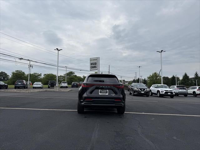 2026 Lexus NX 350h PREMIUM