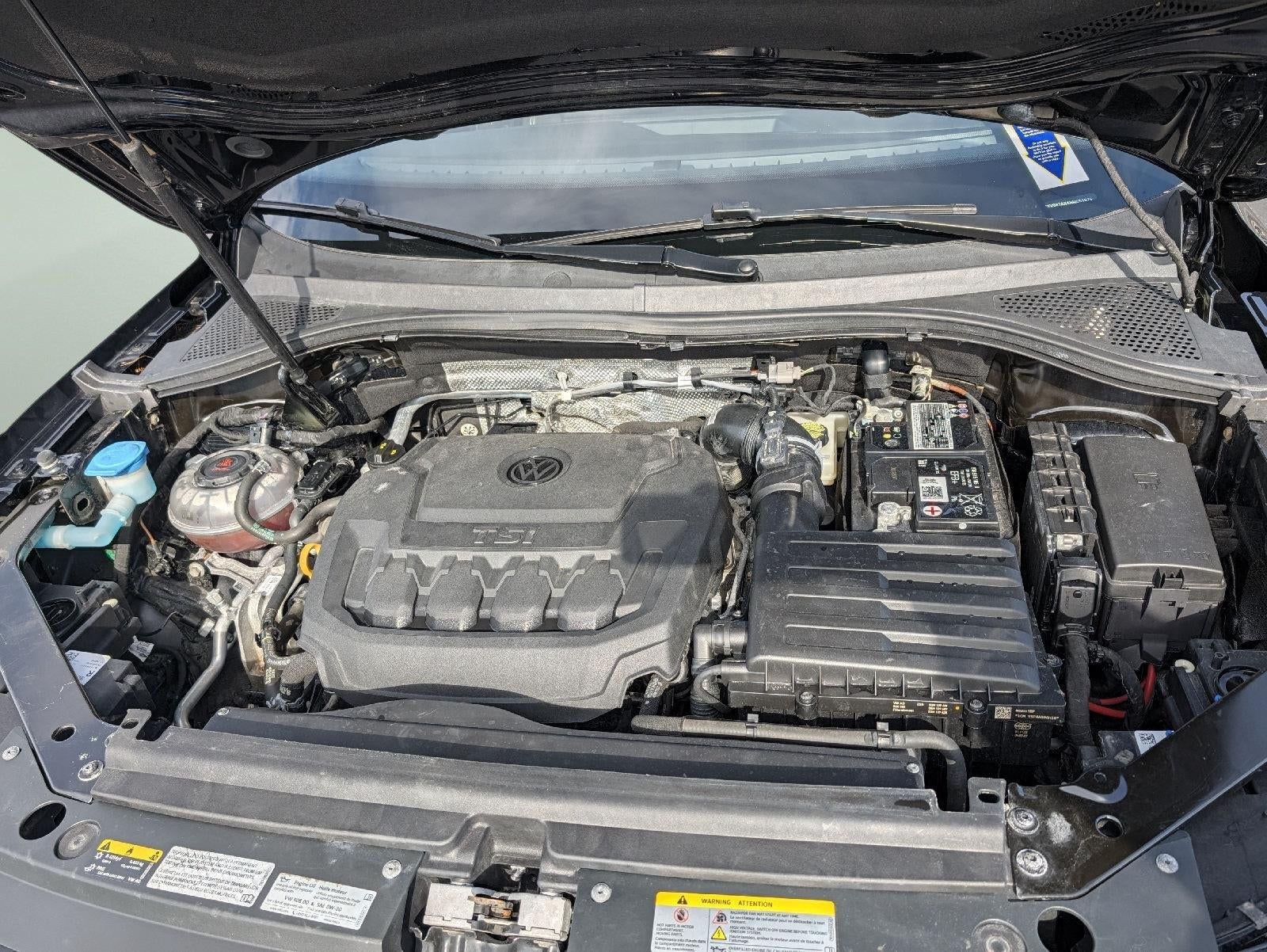 2022 Volkswagen Tiguan SE R-Line Black