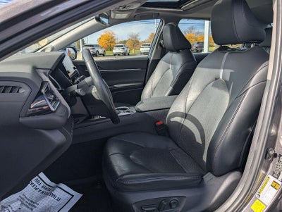 2021 Toyota Camry Hybrid XLE