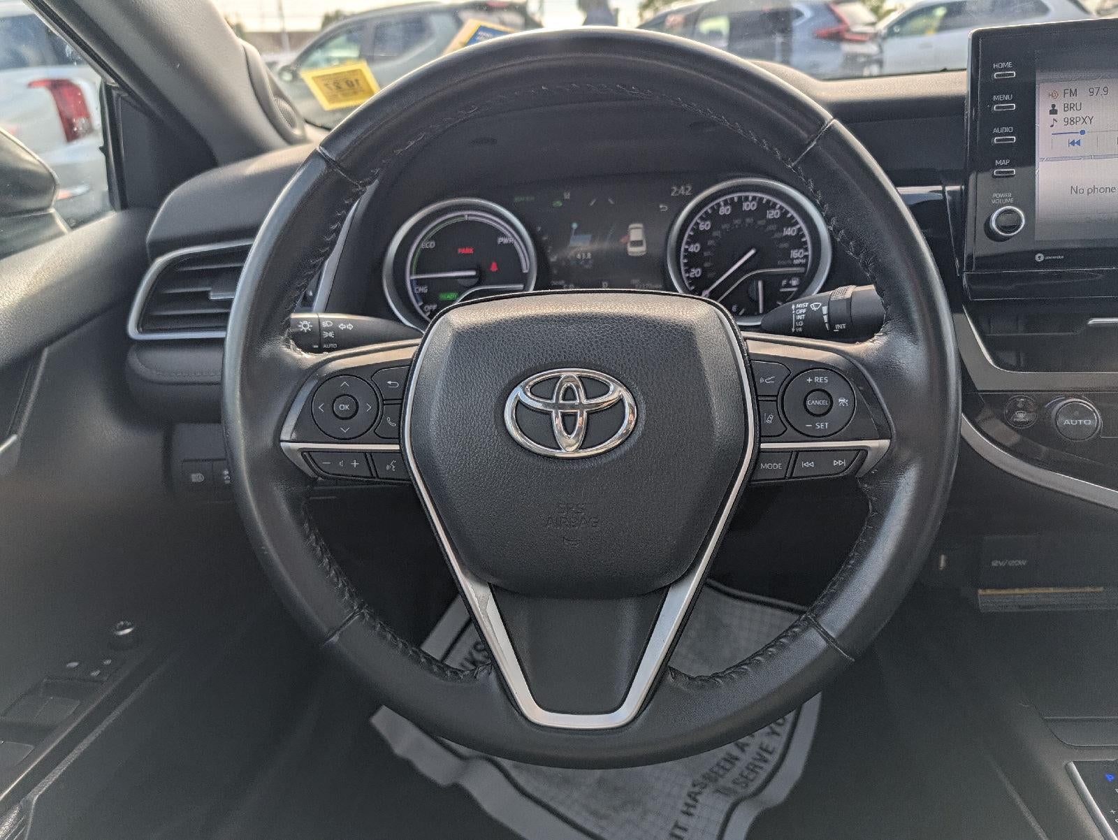 2021 Toyota Camry Hybrid XLE