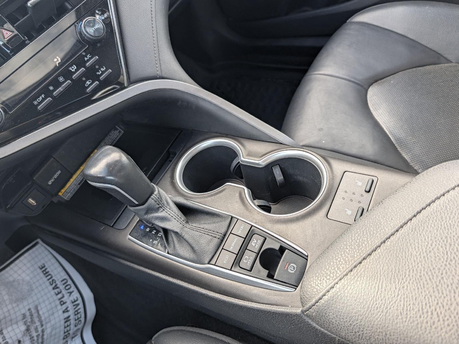 2021 Toyota Camry Hybrid XLE