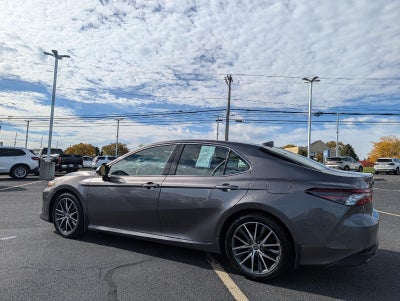2021 Toyota Camry Hybrid XLE