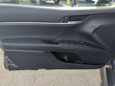 2021 Toyota Camry Hybrid XLE