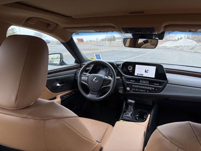 2023 Lexus ES 250 AWD 