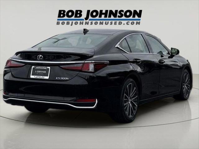2024 Lexus ES 300h 
