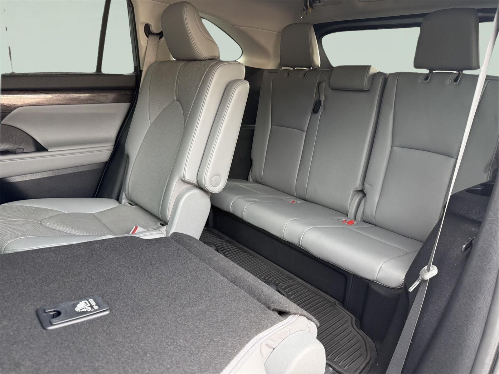 2021 Toyota Highlander Hybrid Limited
