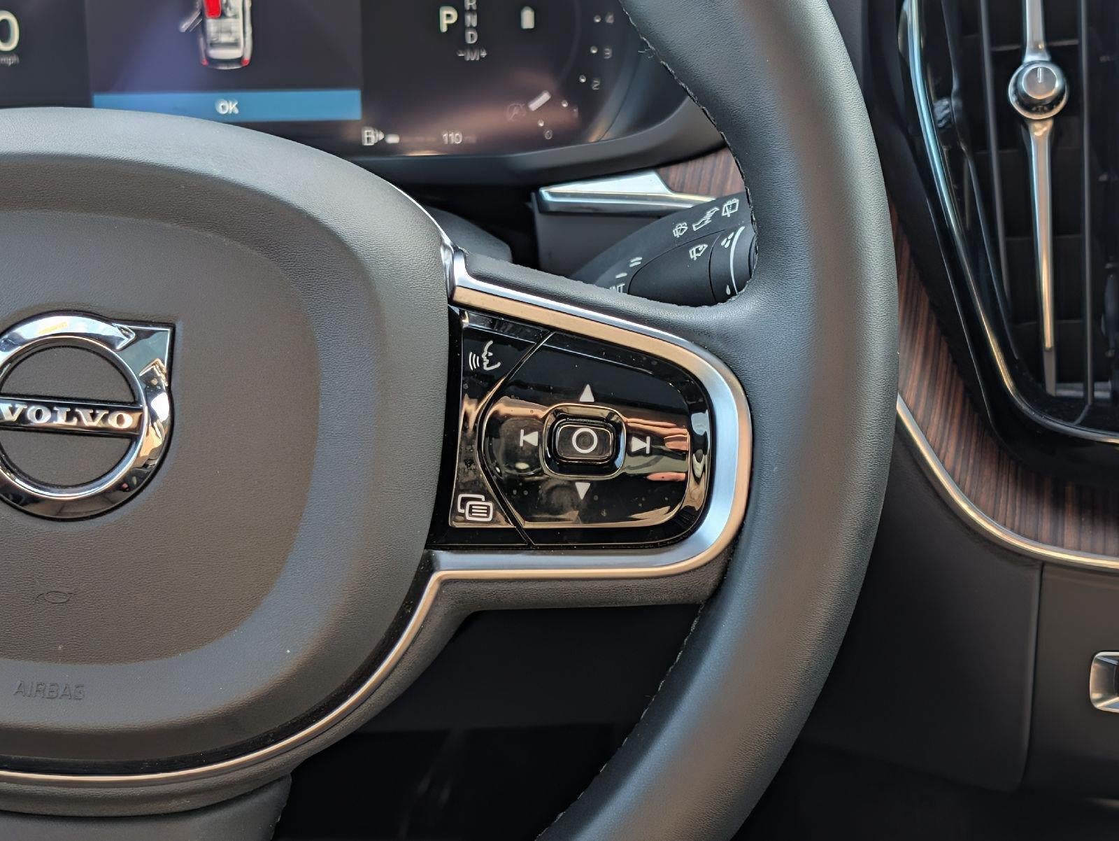 2023 Volvo Xc60 Plus Bright Theme