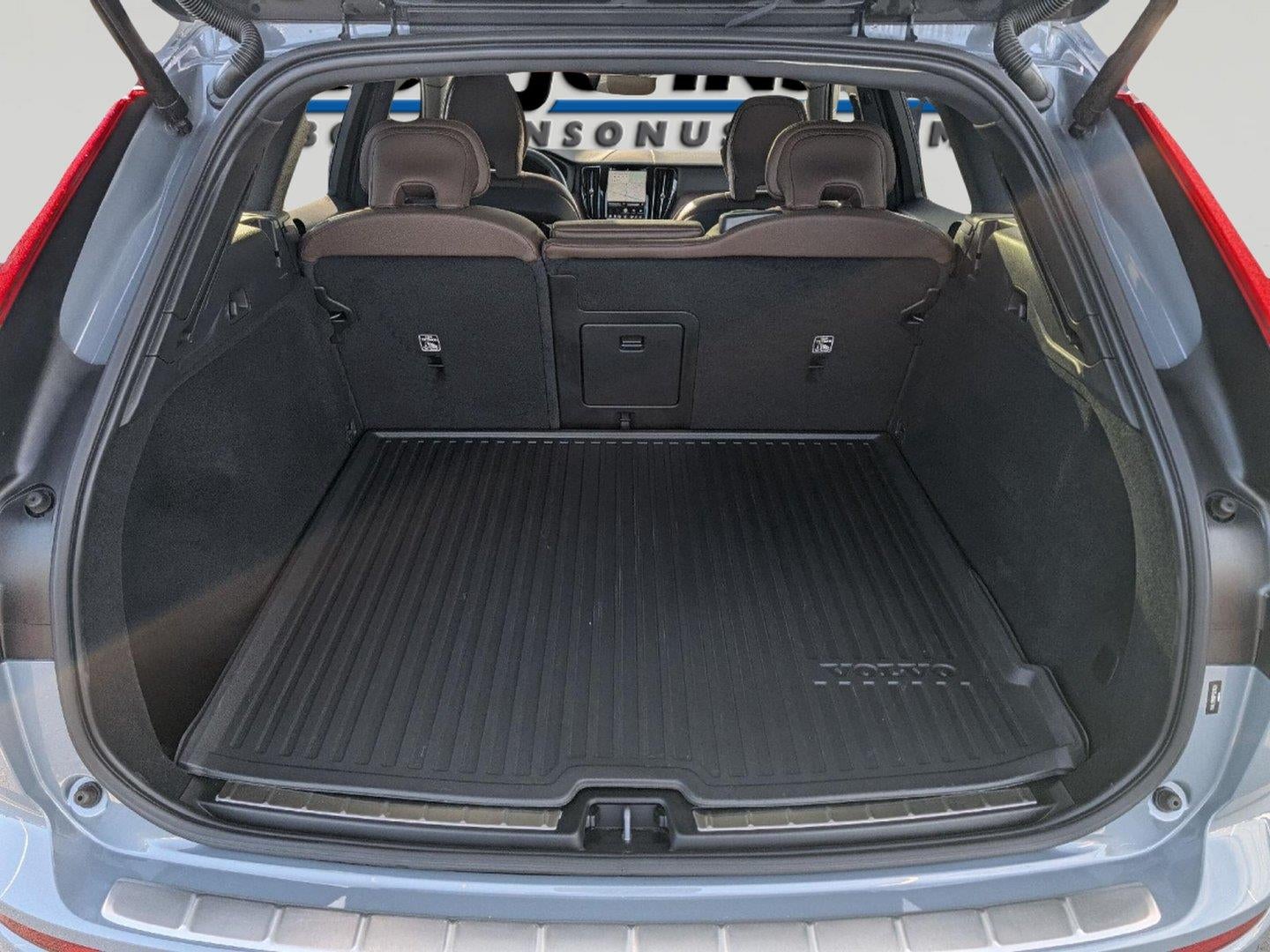 2023 Volvo Xc60 Plus Bright Theme