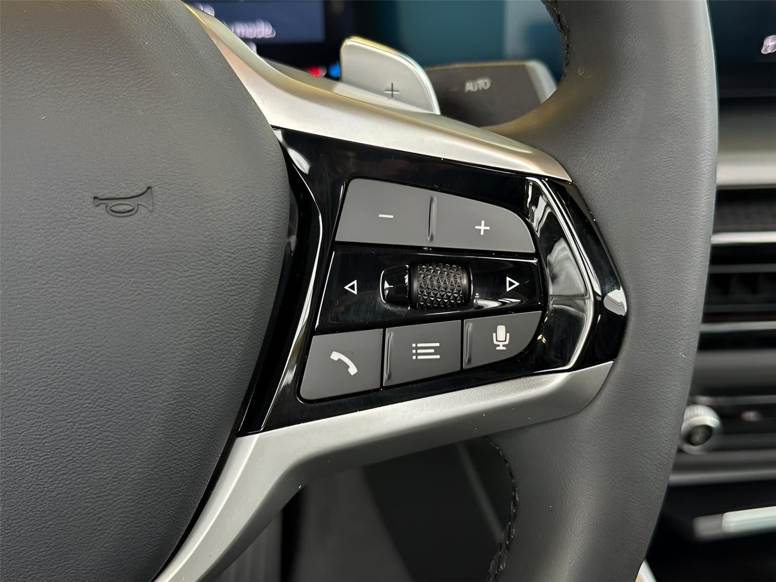 2025 BMW 2 Series 230i xDrive